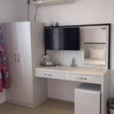 The Sunny Къща за гости 4*