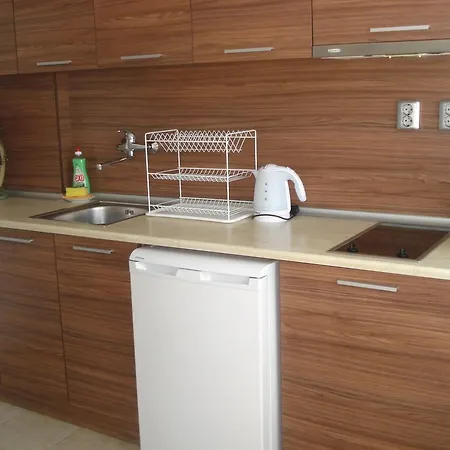 Къща за гости The Sunny