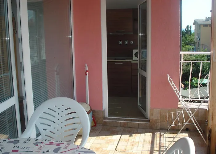 The Sunny Chernomorets